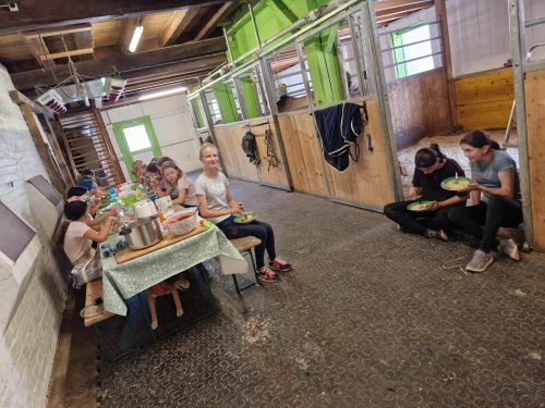 555671022 1298790475376805 3450407135913378166 n